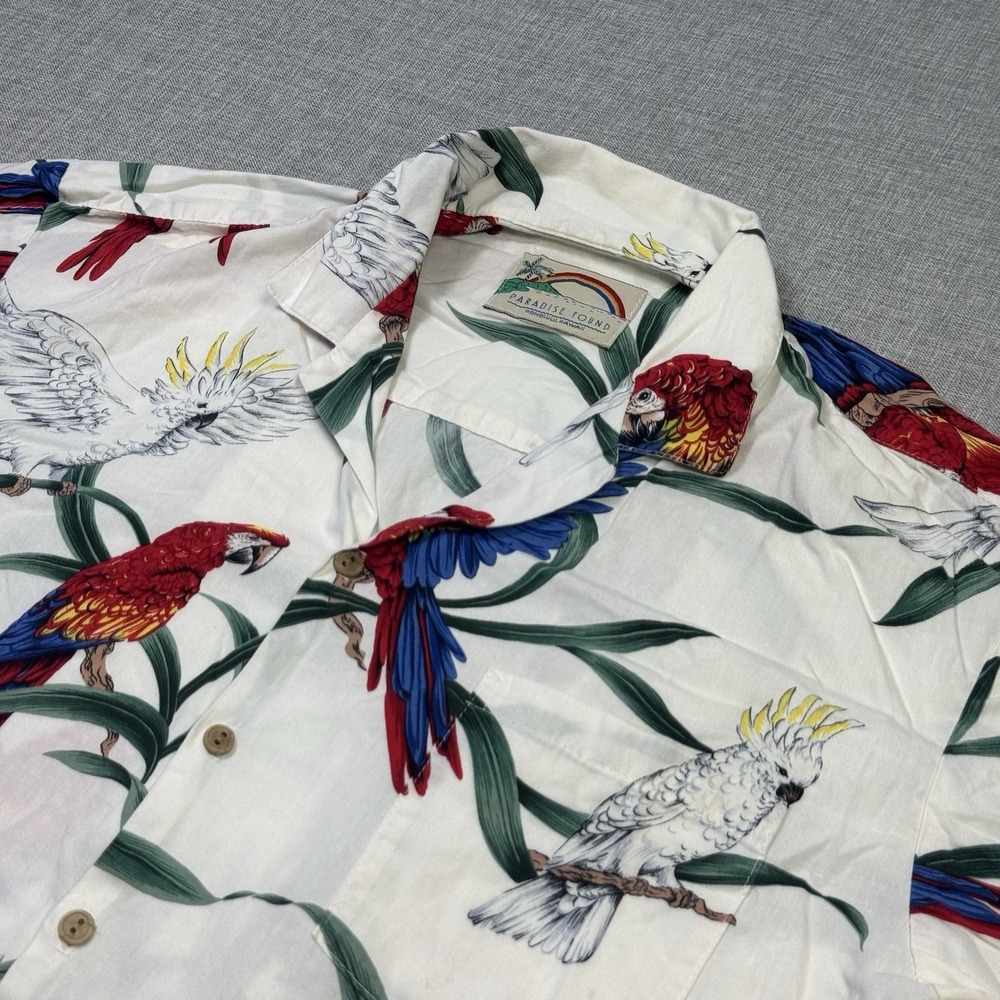Paradise Found Hawaiian Parrots Button Camp Shirt Men's M Multicolor Magnum PI